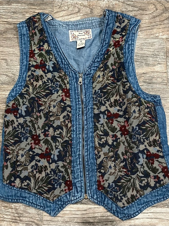 new directions Jackets & Blazers - Vintage Denim Floral Tapestry Zip Vest